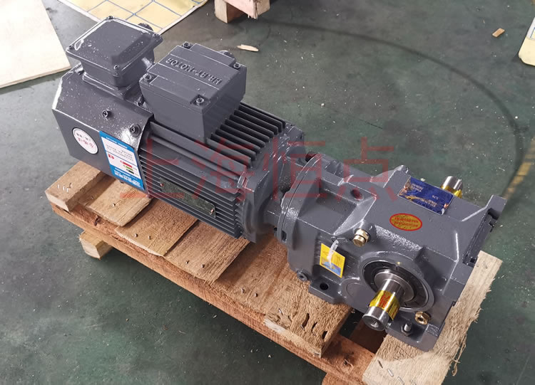 K37系列減速機輸入配變頻電機，輸出雙軸A+B 實物照片