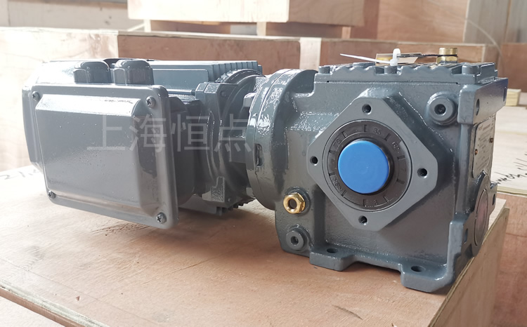 SA37系列減速機，配電機，灰色油漆 實物照片