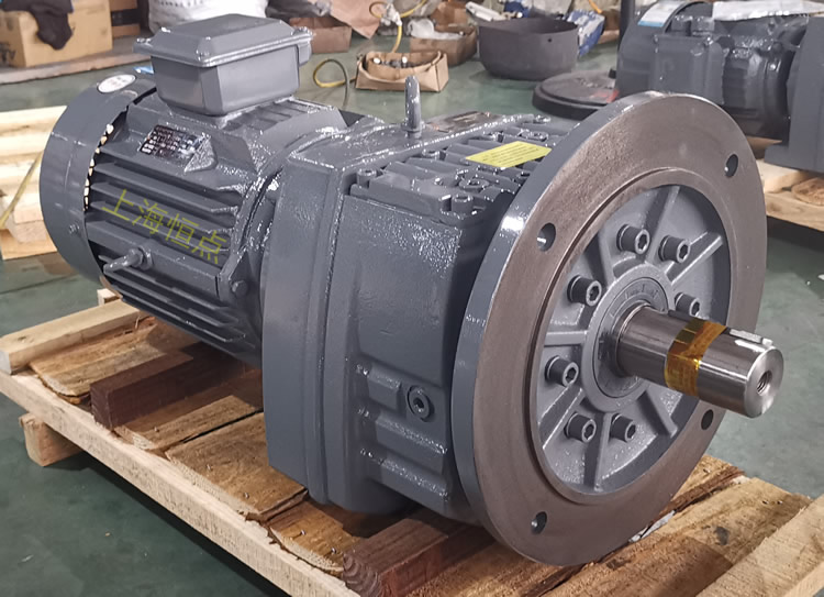 RF87減速機，立式安裝，輸入配電機，實物照片如下